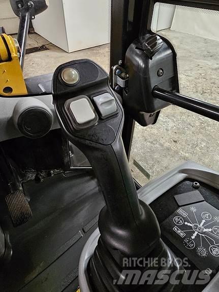 CAT 908M Incarcator pe pneuri