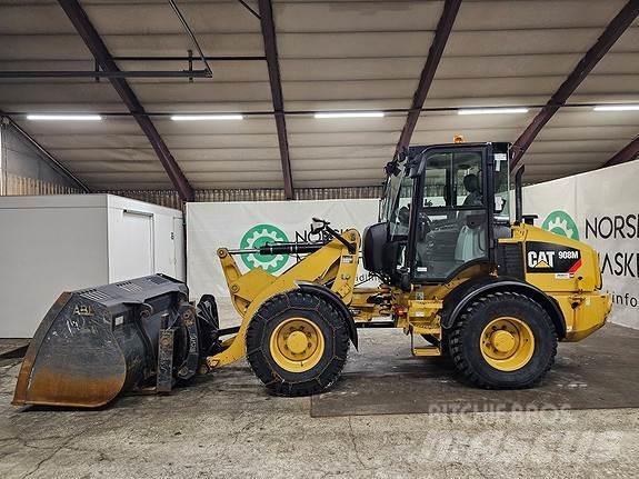 CAT 908M Incarcator pe pneuri