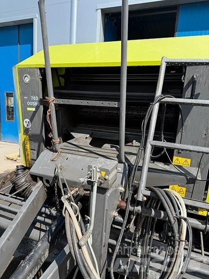  Claaas 374RC Alte echipamente pentru nutret