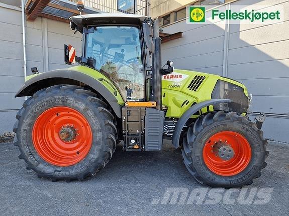 CLAAS AXION 830 Tractoare