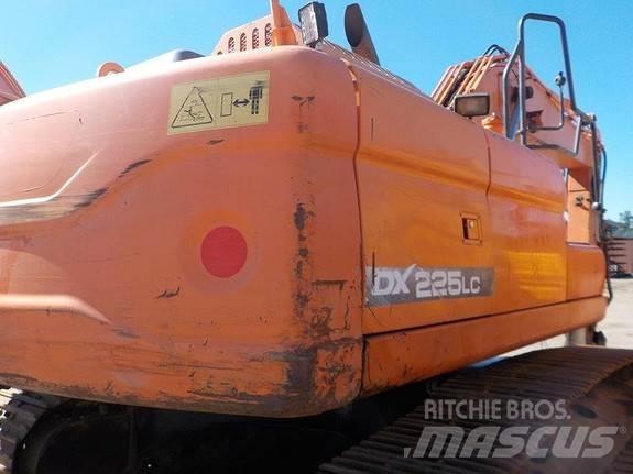 Doosan DX225LC-3 Excavatoare pe șenile
