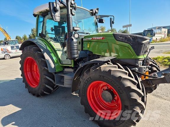 Fendt 211 Tractoare