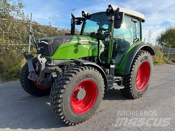 Fendt 211 Profi Tractoare