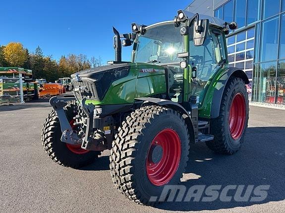 Fendt 211 Profi Tractoare