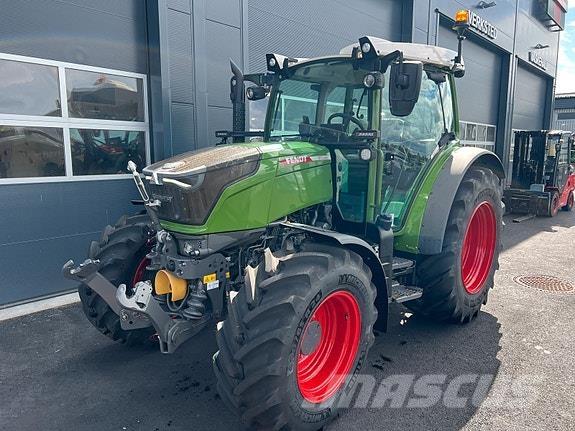 Fendt 211 Profi+ Tractoare