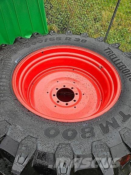 Fendt 300 Tractoare