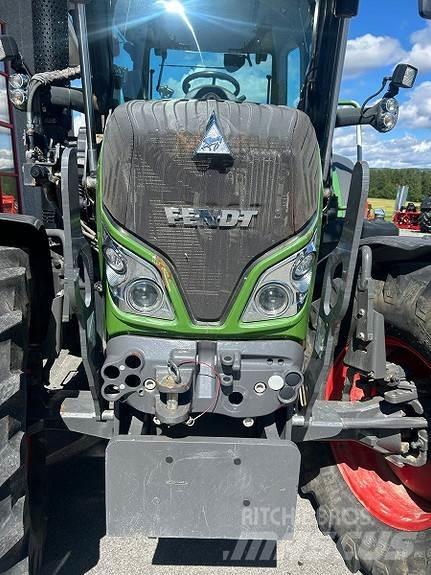 Fendt 516 Vario Tractoare