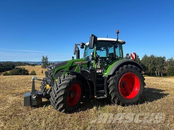 Fendt 620 VARIO Tractoare