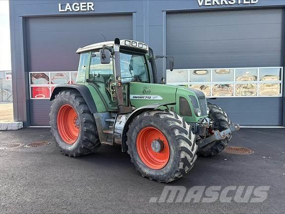 Fendt 712 Favorit Tractoare