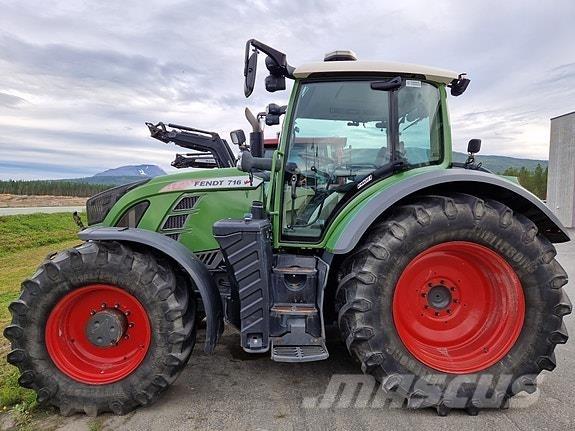 Fendt 716 S4 Profi Tractoare