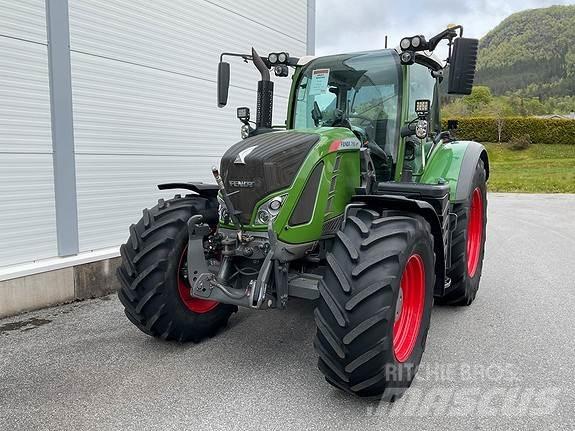 Fendt 718 Tractoare