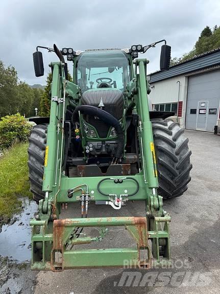 Fendt 724 S4 Tractoare