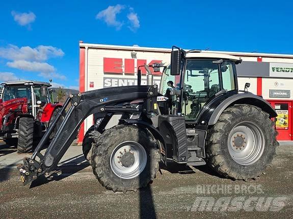 Fendt 724 S4 Profi Tractoare
