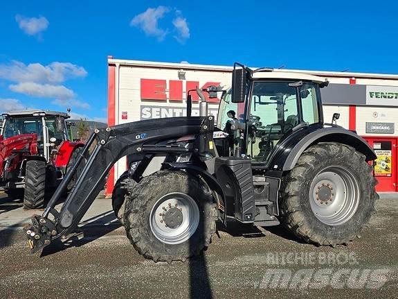 Fendt 724 S4 Profi Tractoare