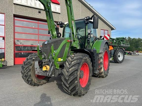 Fendt 724 VARIO Tractoare