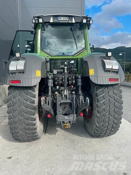 Fendt 828 Vario Tractoare