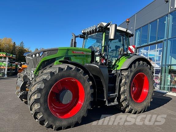 Fendt 942 Gen7 Tractoare