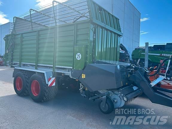 Fendt TIGO MR 40 Alte echipamente pentru nutret