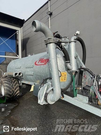 Fliegl VFW10600 Împrastierea mineralelor