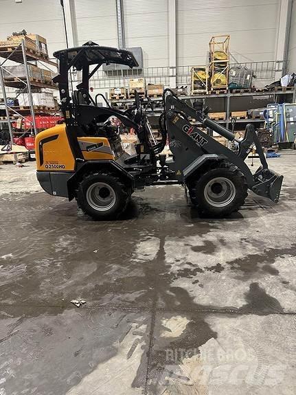 GiANT G2500HD+ Mini incarcator