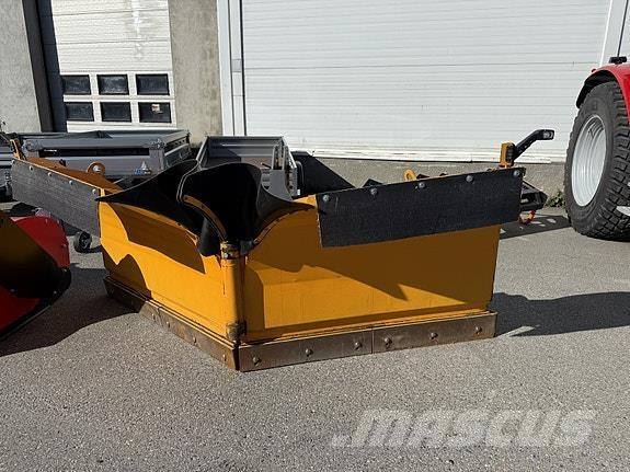 Gigant HSV-320 Alte masini pentru drum si zapada