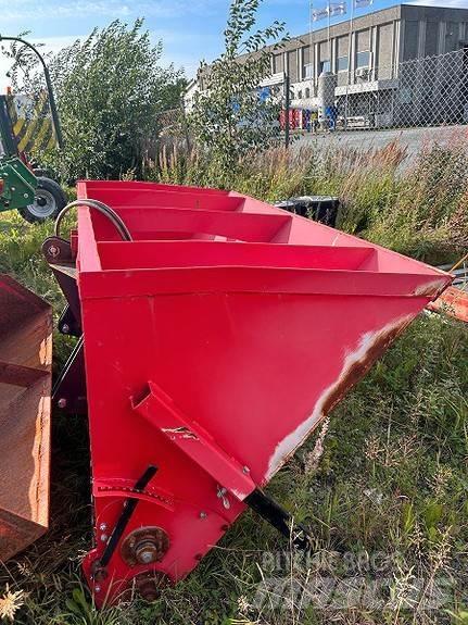Globus 1600 Dispersare nisip si sare