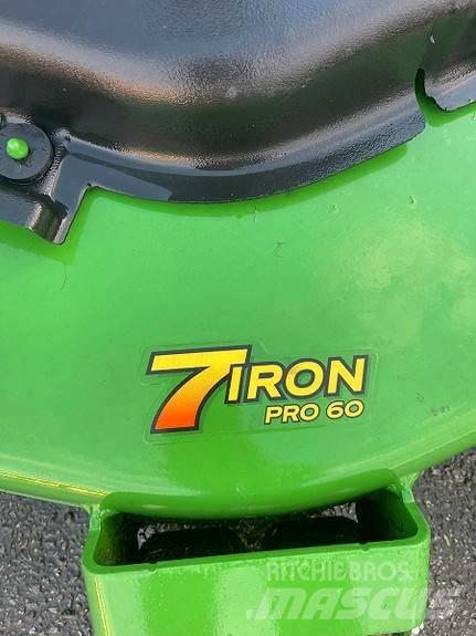 John Deere 1550 Utilaje întreţinere terenuri - Altele
