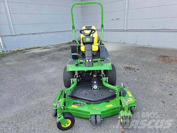John Deere 1550 Utilaje întreţinere terenuri - Altele