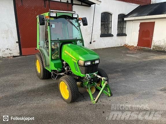 John Deere 2032R Tractoare