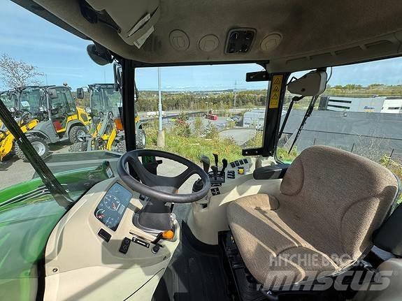 John Deere 3720 Tractoare