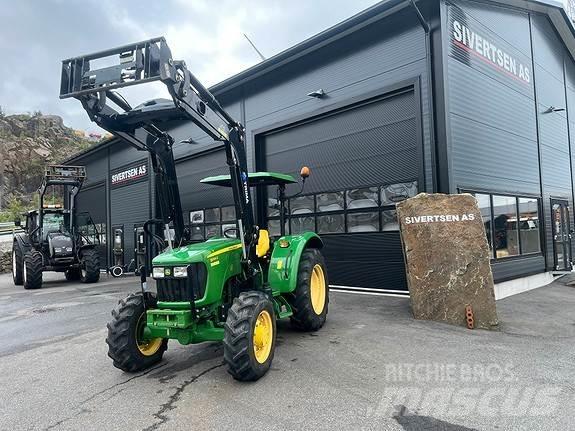 John Deere 5055E Tractoare