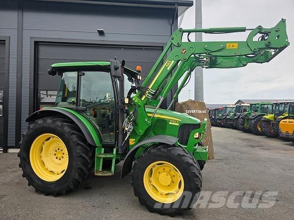 John Deere 5100R Tractoare