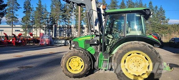 John Deere 5100R Tractoare
