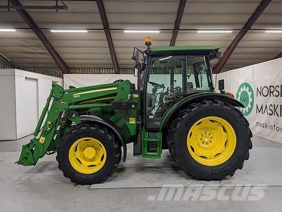 John Deere 5820 Tractoare