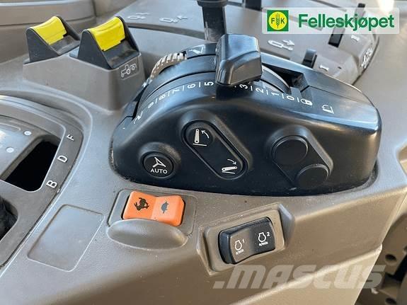 John Deere 6120M Tractoare