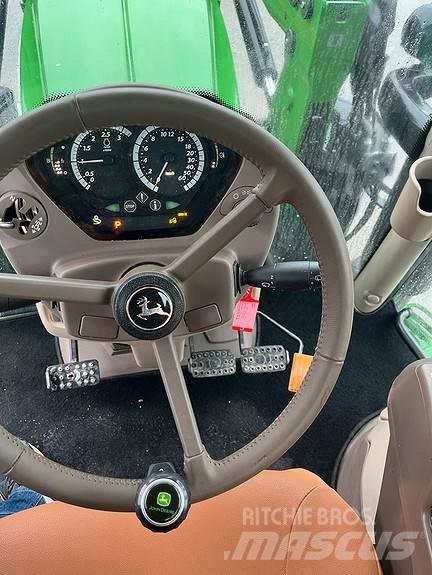John Deere 6130R Tractoare