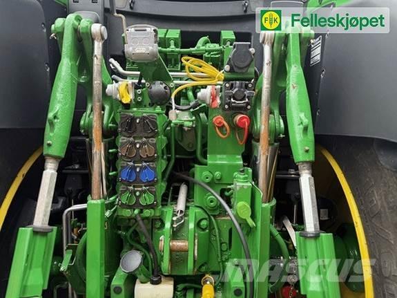 John Deere 6155R Tractoare