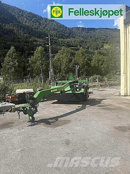 John Deere 630 Alte echipamente pentru nutret