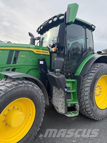 John Deere 6R 250 Tractoare