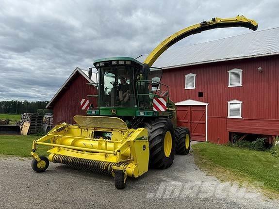 John Deere 7300 Alte echipamente pentru nutret
