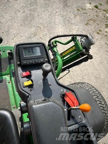John Deere 7500A Utilaje întreţinere terenuri - Altele