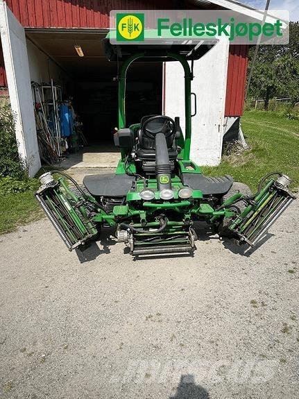 John Deere 7500A Utilaje întreţinere terenuri - Altele