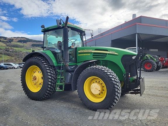 John Deere 7720 Tractoare