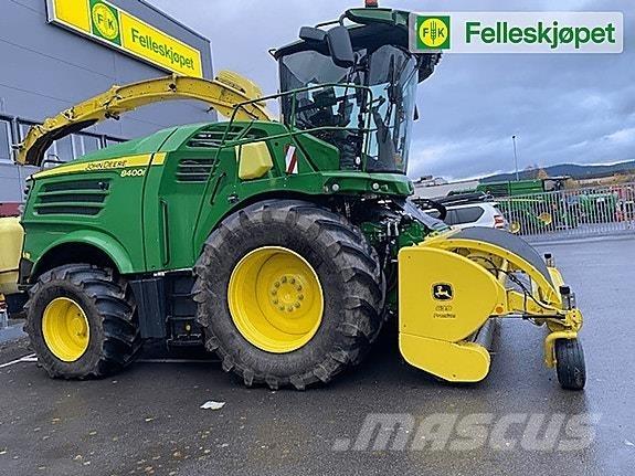 John Deere 8400 Combina