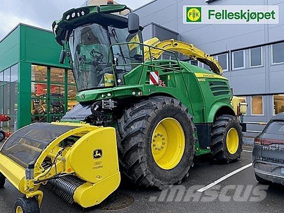 John Deere 8400 Combina