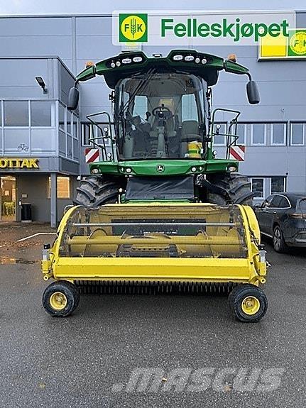 John Deere 8400 Combina