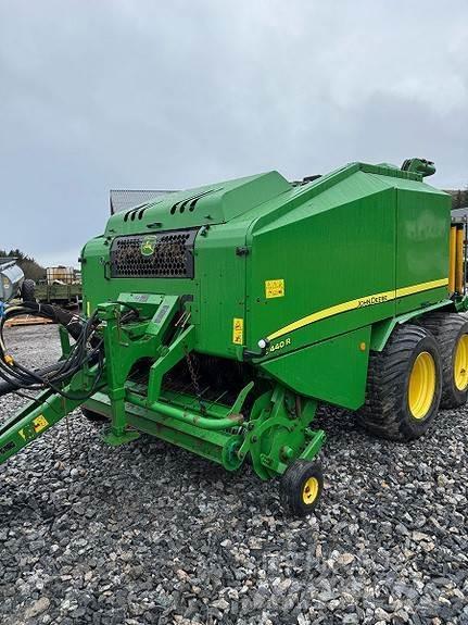 John Deere C440R Masina de balotat cilindric