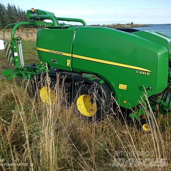 John Deere C441R Masina de balotat cilindric