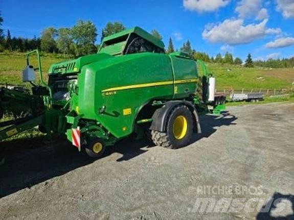John Deere C441R Masina de balotat cilindric