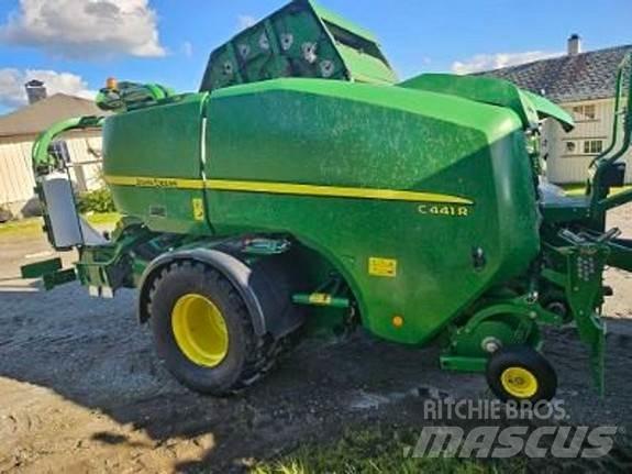 John Deere C441R Masina de balotat cilindric